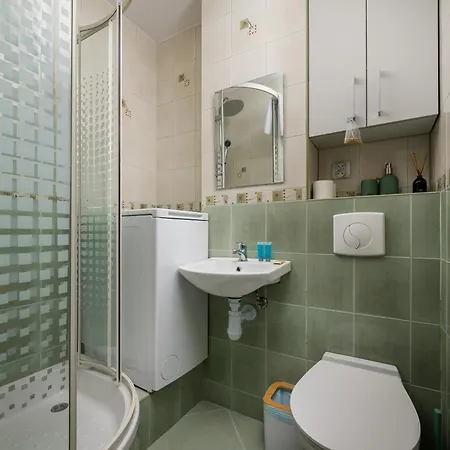 Appartement Wola Anielewicza Deluxe By Bookinghost Warschau